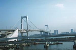 高品質・高デザインの海外性磁器質タイルを探すなら